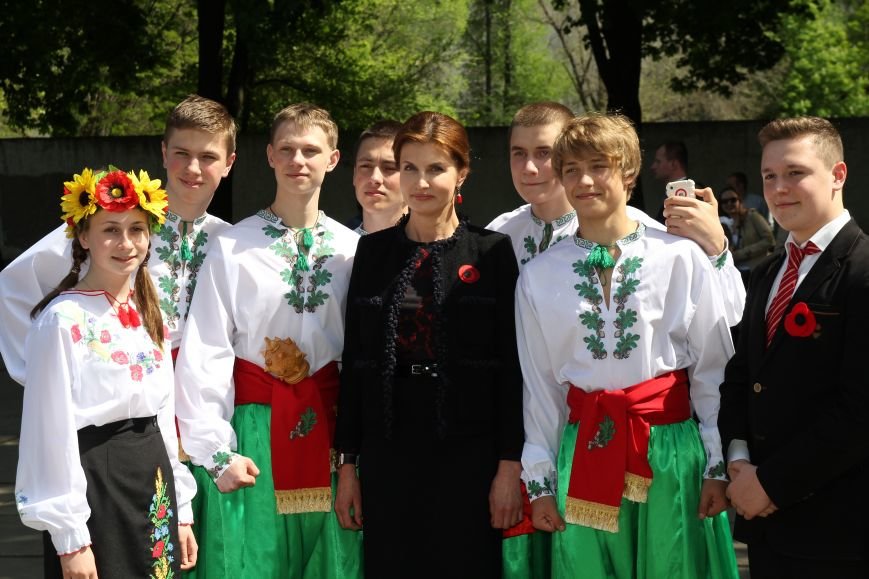 В Днепропетровске Первая леди Украины встретилась с ветеранами и участниками АТО (фото) - фото 6 В Днепропетровске Первая леди Украины встретилась с ветеранами и участниками АТО (фото) - фото 6