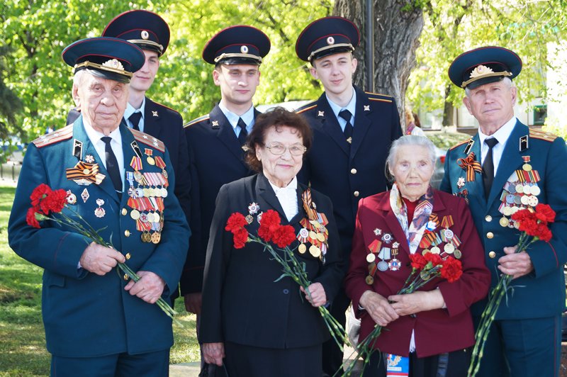 В Белгороде на Соборной площади зажгли вечный огонь (фото) - фото 2 В Белгороде на Соборной площади зажгли вечный огонь (фото) - фото 2