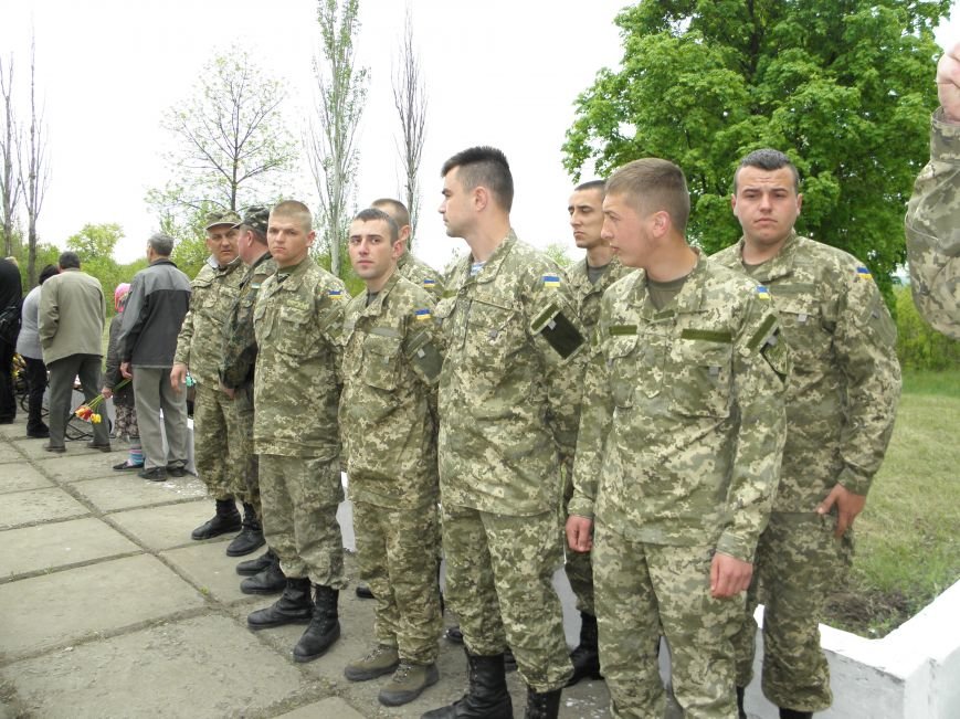 В Краматорске на Меловой горе почтили память жертв фашизма (фото) -... В Краматорске на Меловой горе почтили память жертв фашизма (фото) - фото 4