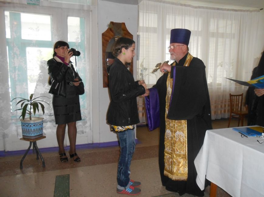 Награды и необычные гости днепродзержинской Женской сотни (фото) - фото 14 Награды и необычные гости днепродзержинской Женской сотни (фото) - фото 14