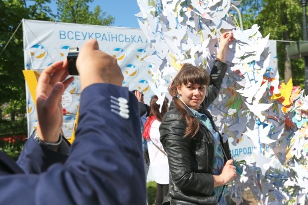 В Киеве создали рекордного голубя мира (ФОТО) (фото) - фото 1 В Киеве создали рекордного голубя мира (ФОТО) (фото) - фото 1