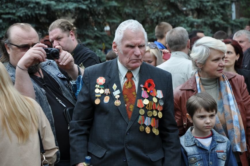 В Краматорске в сквере Героев у Вечного огня состоялся митинг, фото-9 В Краматорске в сквере Героев у Вечного огня состоялся митинг, фото-9