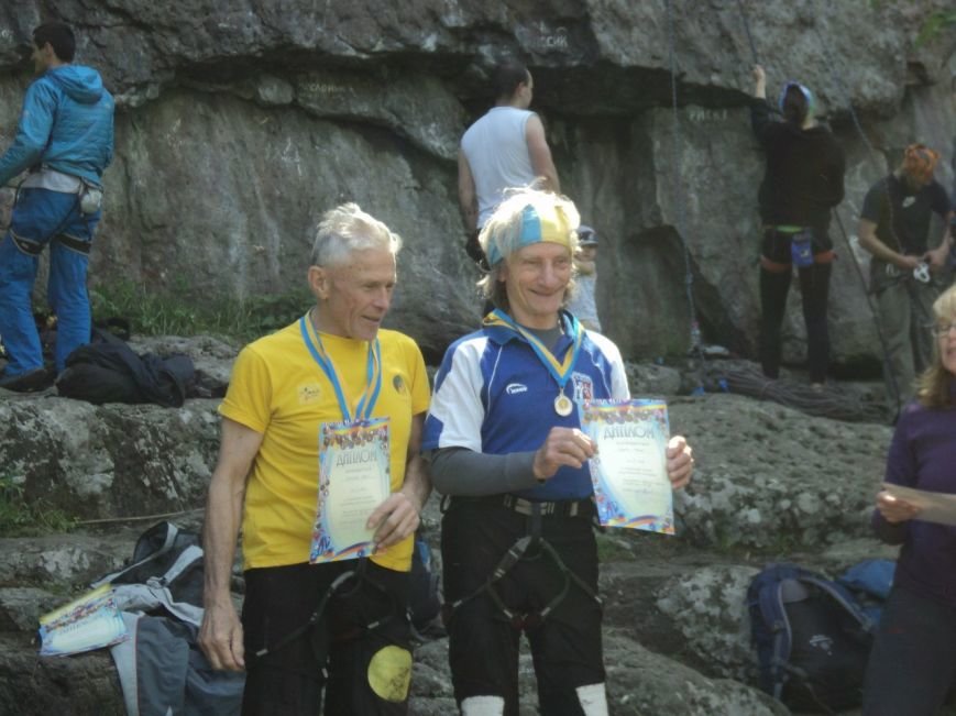 Криворожская команда скалолазов на Чемпионате Украины среди ветеранов завоевала 10 наград (ФОТО) (фото) - фото 1 Криворожская команда скалолазов на Чемпионате Украины среди ветеранов завоевала 10 наград (ФОТО) (фото) - фото 1