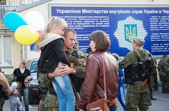 Черкаські правоохоронці повернулися із зони АТО (фото) (фото) - фото 2 Черкаські правоохоронці повернулися із зони АТО (фото) (фото) - фото 2