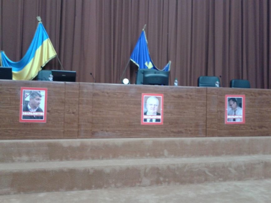 Продовження політичних баталій у обласній раді. Текстова трансляція... Продовження політичних баталій у обласній раді. Текстова трансляція (фото) - фото 2
