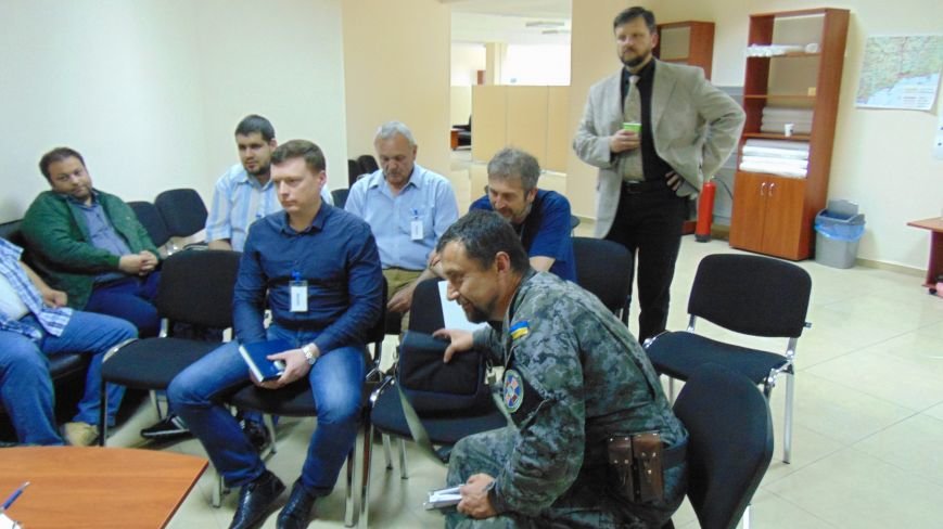 Мариупольские общественники разъяснили ОБСЕ свою позицию по демилитаризации Широкино (ФОТО) (фото) - фото 1 Мариупольские общественники разъяснили ОБСЕ свою позицию по демилитаризации Широкино (ФОТО) (фото) - фото 1