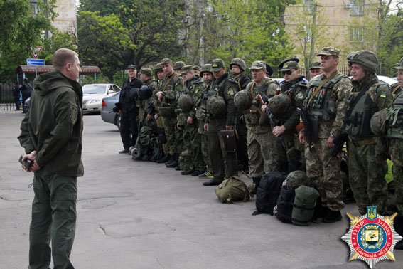 Аброськин провели боеготовность мариупольских милиционеров (ФОТО) (фото) - фото 1 Аброськин провели боеготовность мариупольских милиционеров (ФОТО) (фото) - фото 1