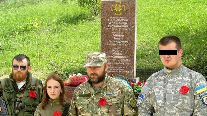 Лисичанск помнит криворожан, освободивших их город от террористов (ФОТо) (фото) - фото 1 Лисичанск помнит криворожан, освободивших их город от террористов (ФОТо) (фото) - фото 1