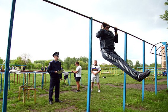 Працівники слідчого управління та УБОЗу склали заліки із професійної підготовки (фото) - фото 7 Працівники слідчого управління та УБОЗу склали заліки із професійної підготовки (фото) - фото 7