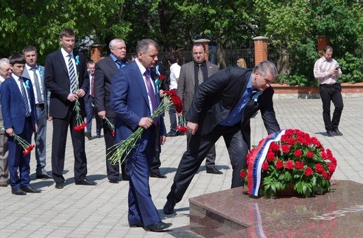 В Симферополе почтили память жертв депортации из Крыма (ФОТОРЕПОРТА... В Симферополе почтили память жертв депортации из Крыма (ФОТОРЕПОРТАЖ) (фото) - фото 4