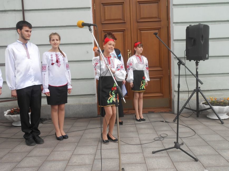 Днепродзержинск объединяет Украину (фото) - фото 10 Днепродзержинск объединяет Украину (фото) - фото 10