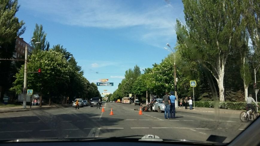 В результате ДТП в Кривом Роге, мотоциклист получил многочисленные переломы и закрытую черепно-мозговую травму(ФОТО) (фото) - фото 1 В результате ДТП в Кривом Роге, мотоциклист получил многочисленные переломы и закрытую черепно-мозговую травму(ФОТО) (фото) - фото 1