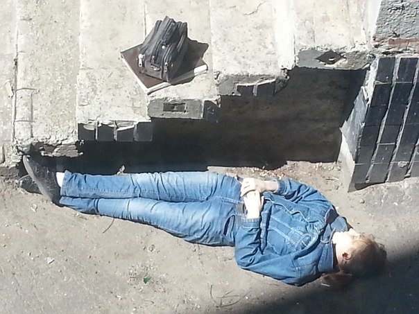 На Героев Труда рядом с многоэтажкой обнаружили труп девочки-подростка (ОБНОВЛЕНО) (фото) - фото 1 На Героев Труда рядом с многоэтажкой обнаружили труп девочки-подростка (ОБНОВЛЕНО) (фото) - фото 1