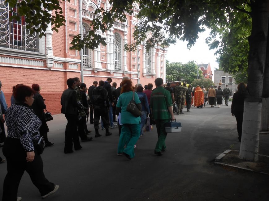 Днепродзержинск простился со Станиславом Кучеровским, который погиб в зоне АТО (фото) - фото 6 Днепродзержинск простился со Станиславом Кучеровским, который погиб в зоне АТО (фото) - фото 6