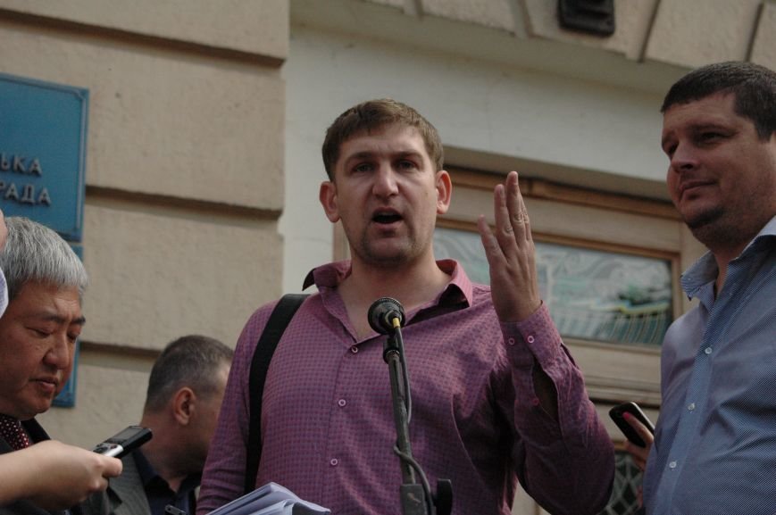 Подробности митинга маршрутчиков в Запорожье: водители выс..., фото-18 Подробности митинга маршрутчиков в Запорожье: водители выступили против нового начальства, поборов и мэра (ФОТОРЕПОРТАЖ), фото-18