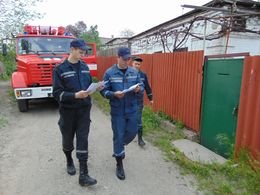 Сотрудники ГСЧС напомнили мариупольцам правила противопожарной безопасности (ФОТО) (фото) - фото 1 Сотрудники ГСЧС напомнили мариупольцам правила противопожарной безопасности (ФОТО) (фото) - фото 1
