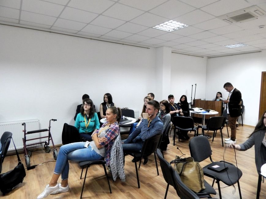 Молодь Івано-Франківська генерує ідеї для покращення життя міста (ФОТО) (фото) - фото 1 Молодь Івано-Франківська генерує ідеї для покращення життя міста (ФОТО) (фото) - фото 1