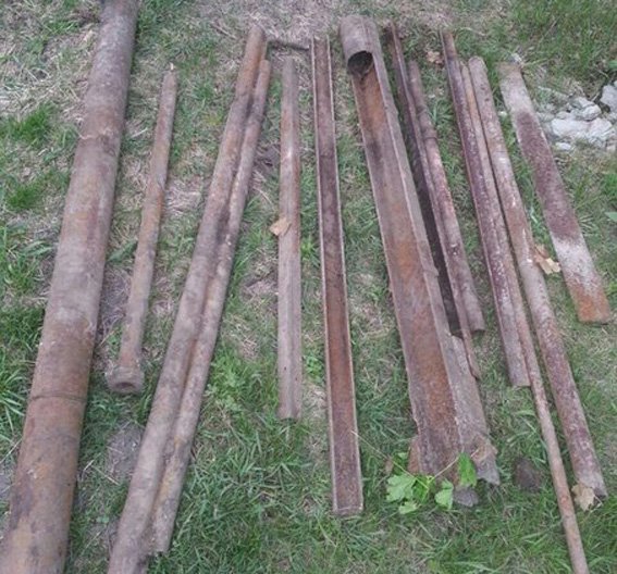 У Кіровограді завдяки пильності місцевого жителя правоохоронці викрили вандала.ФОТО (фото) - фото 1 У Кіровограді завдяки пильності місцевого жителя правоохоронці викрили вандала.ФОТО (фото) - фото 1