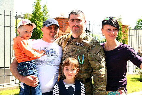 Зі Сходу на Хмельниччину повернувся зведений міліцейський загін (ФОТО) (фото) - фото 6 Зі Сходу на Хмельниччину повернувся зведений міліцейський загін (ФОТО) (фото) - фото 6