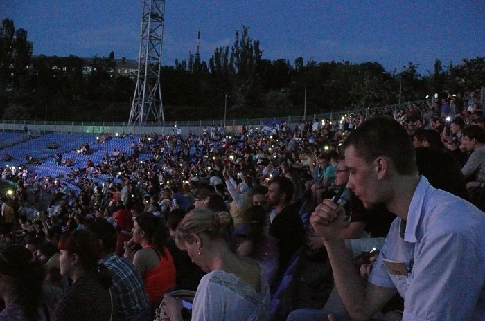 Николаевцы объединились в молитве на рок-концерте (ФОТО) (фото) - фото 19 Николаевцы объединились в молитве на рок-концерте (ФОТО) (фото) - фото 19