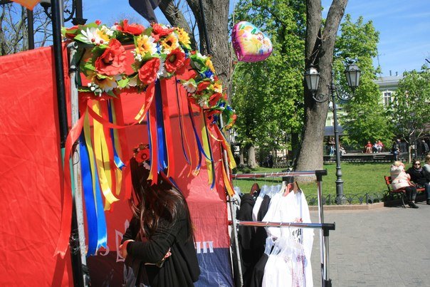 Как Путин помогает ДУКу: ярмарка от одесского «Правого Сектора» (фото) - фото 2 Как Путин помогает ДУКу: ярмарка от одесского «Правого Сектора» (фото) - фото 2