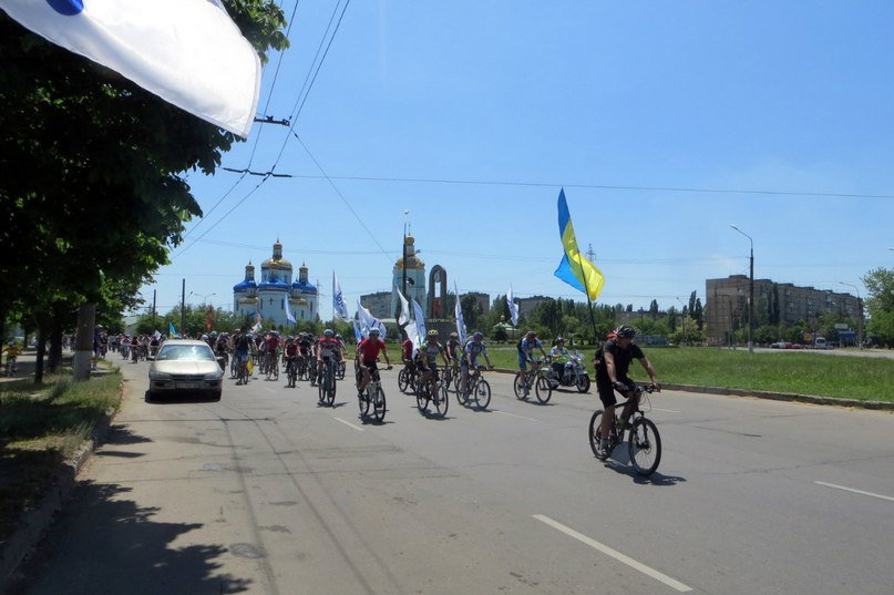 Сотни криворожан приняли участие в Велодне-2015 (ФОТО) (фото) - фото 1 Сотни криворожан приняли участие в Велодне-2015 (ФОТО) (фото) - фото 1