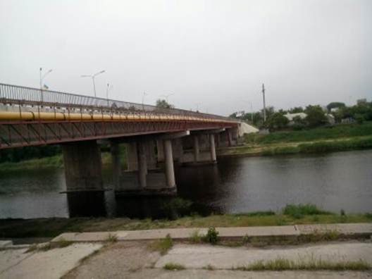На Днепропетровщине сотрудники СБУ задержали террористов, когда они закладывали взрывчатку под мост (ФОТО) (фото) - фото 1 На Днепропетровщине сотрудники СБУ задержали террористов, когда они закладывали взрывчатку под мост (ФОТО) (фото) - фото 1