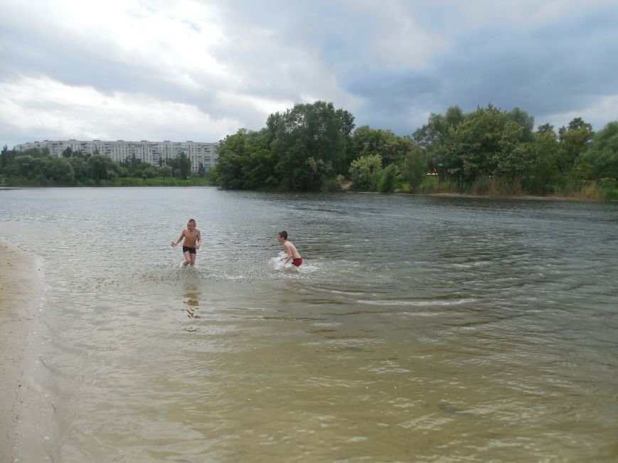 Харьковчане чаще всего тонут из-за водки, а также когда пытаются переплыть на другой берег (фото) - фото 3 Харьковчане чаще всего тонут из-за водки, а также когда пытаются переплыть на другой берег (фото) - фото 3