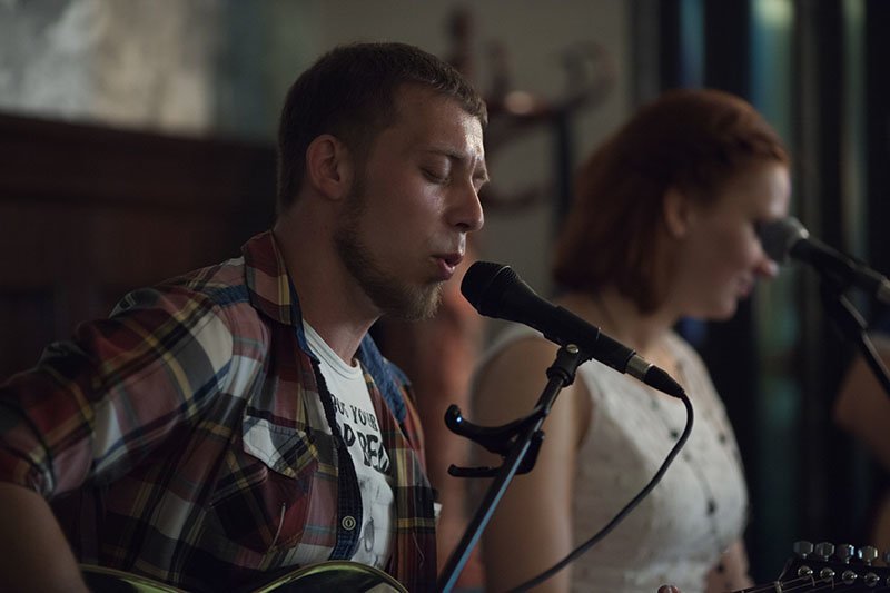 Акустик кавер-бэнд Music Motion: «В мире много песен стали классикой, и пришло время их исполнять» (фото) - фото 6 Акустик кавер-бэнд Music Motion: «В мире много песен стали классикой, и пришло время их исполнять» (фото) - фото 6