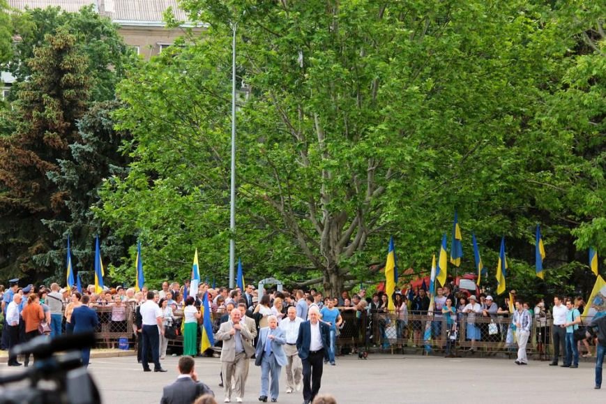 «Ты одессит, Мишка»: Как Одесса встречала нового губернатора (ФОТОРЕПОРТАЖ) (фото) - фото 1 «Ты одессит, Мишка»: Как Одесса встречала нового губернатора (ФОТОРЕПОРТАЖ) (фото) - фото 1