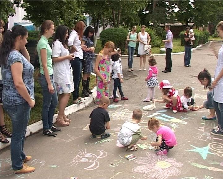 В Армавире день защиты детей отметили в поликлинике (фото) - фото 1 В Армавире день защиты детей отметили в поликлинике (фото) - фото 1