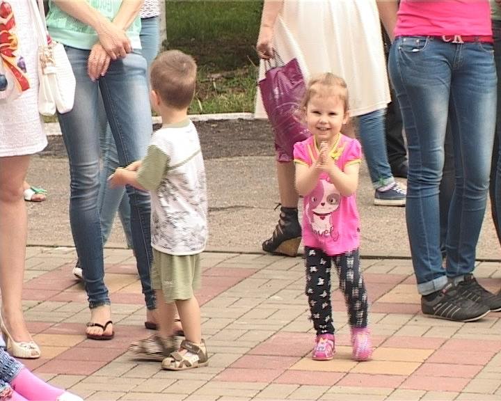 В Армавире день защиты детей отметили в поликлинике (фото) - фото 1 В Армавире день защиты детей отметили в поликлинике (фото) - фото 1
