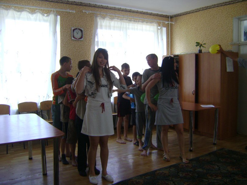 В День защиты детей криворожане привезли подарки и устроили настоящий праздник для детей-сирот (ФОТО) (фото) - фото 1 В День защиты детей криворожане привезли подарки и устроили настоящий праздник для детей-сирот (ФОТО) (фото) - фото 1