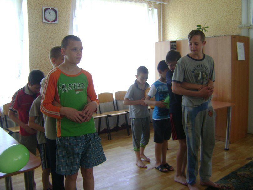 В День защиты детей криворожане привезли подарки и устроили настоящий праздник для детей-сирот (ФОТО) (фото) - фото 1 В День защиты детей криворожане привезли подарки и устроили настоящий праздник для детей-сирот (ФОТО) (фото) - фото 1