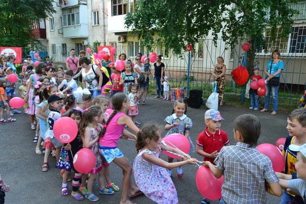 1 июня детям подарили интересную программу с героями мультфильма «Фиксики» (фото) - фото 1 1 июня детям подарили интересную программу с героями мультфильма «Фиксики» (фото) - фото 1