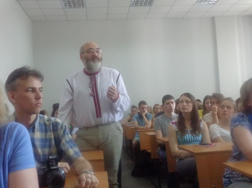 «Победа будет за нами»: ДонНТУ Красноармейска посетил добровольческий батальон «ОУН» (фото) - фото 4 «Победа будет за нами»: ДонНТУ Красноармейска посетил добровольческий батальон «ОУН» (фото) - фото 4