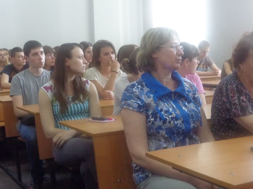 «Победа будет за нами»: ДонНТУ Красноармейска посетил добровольческий батальон «ОУН» (фото) - фото 4 «Победа будет за нами»: ДонНТУ Красноармейска посетил добровольческий батальон «ОУН» (фото) - фото 4