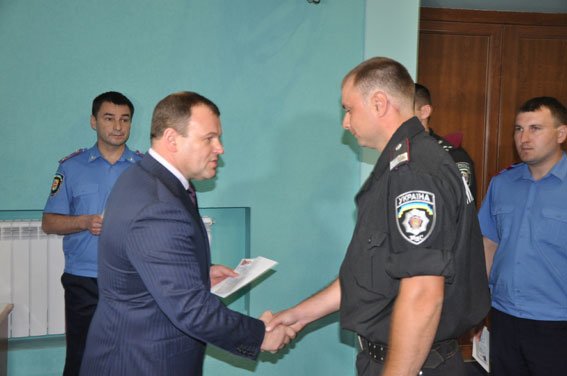 Кременчугские спецназовцы получили удостоверения участника боевых действий (фото) - фото 1 Кременчугские спецназовцы получили удостоверения участника боевых действий (фото) - фото 1