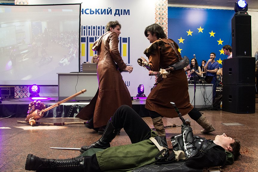 ComicCon: дефиле супергероев, игры и лекции (ФОТОРЕПОРТАЖ) (фото) - фото 2 ComicCon: дефиле супергероев, игры и лекции (ФОТОРЕПОРТАЖ) (фото) - фото 2