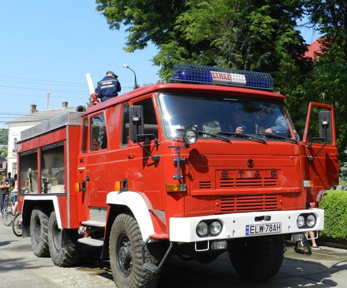 Сторожинецький рятувальникам поляки подарували пожежний автомобіль (фото) - фото 1 Сторожинецький рятувальникам поляки подарували пожежний автомобіль (фото) - фото 1