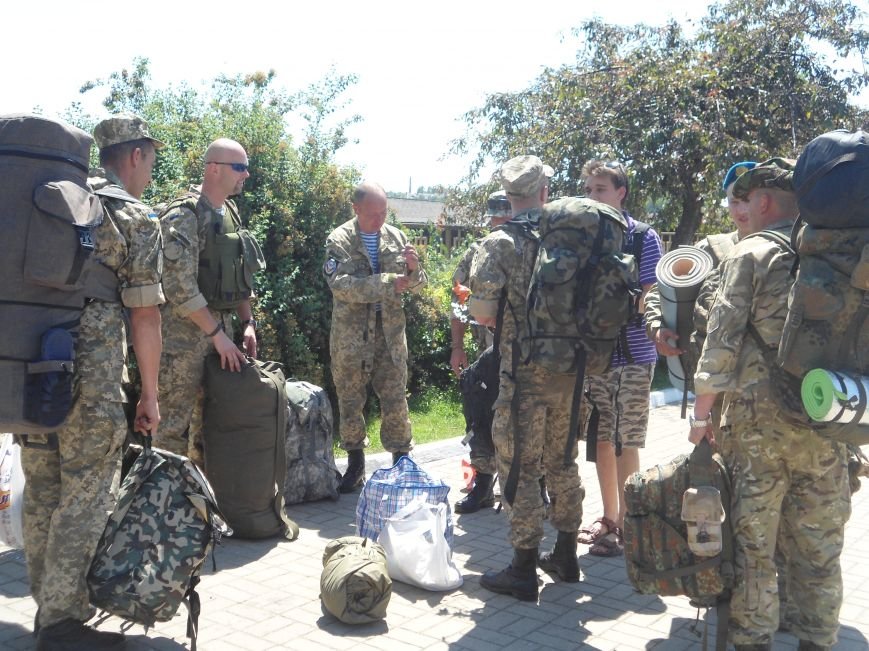 До Львова повернулися воїни, які захищали країну у зоні бойових дій (ФОТО) (фото) - фото 1 До Львова повернулися воїни, які захищали країну у зоні бойових дій (ФОТО) (фото) - фото 1