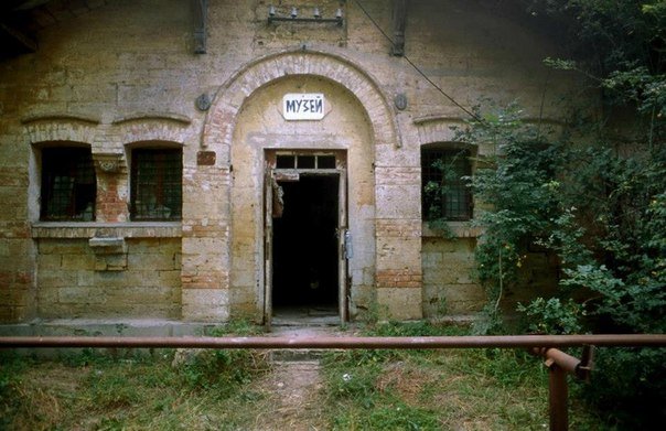 Одесситам покажут треш-музей на Куяльнике (ФОТО) (фото) - фото 1 Одесситам покажут треш-музей на Куяльнике (ФОТО) (фото) - фото 1