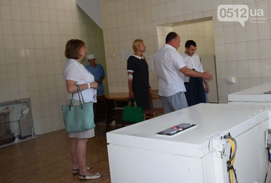 Лидер николаевской оппозиции повел власть на станцию переливания кр... Лидер николаевской оппозиции повел власть на станцию переливания крови (ФОТО) (фото) - фото 4
