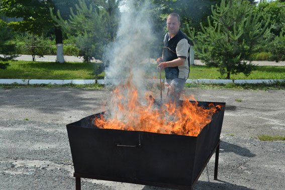 Львівські правоохоронці спалили наркотиківна суму півтора мільйона гривень (ФОТО) (фото) - фото 7 Львівські правоохоронці спалили наркотиківна суму півтора мільйона гривень (ФОТО) (фото) - фото 7