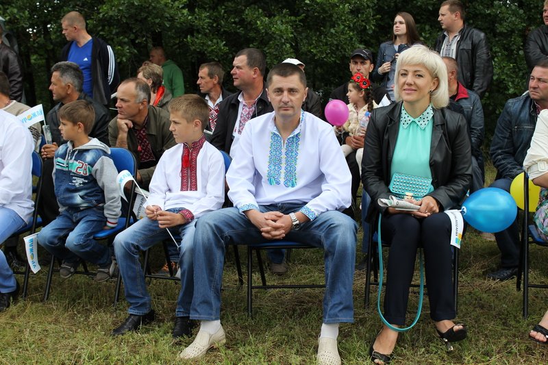 Попри прохолодну погоду фестиваль зібрав багато гостей Попри прохолодну погоду фестиваль зібрав багато гостей
