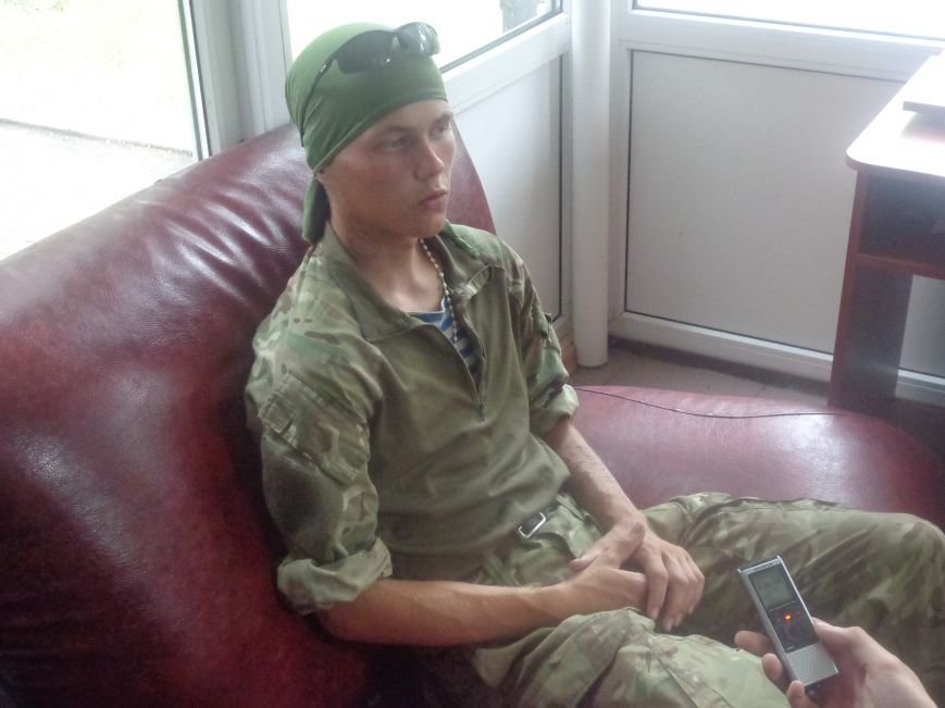 Боец добровольческого батальона «Карпатская Сечь» Александр Шаповал: «Когда война закончится, я продолжу служить Украине» (фото) - фото 3 Боец добровольческого батальона «Карпатская Сечь» Александр Шаповал: «Когда война закончится, я продолжу служить Украине» (фото) - фото 3