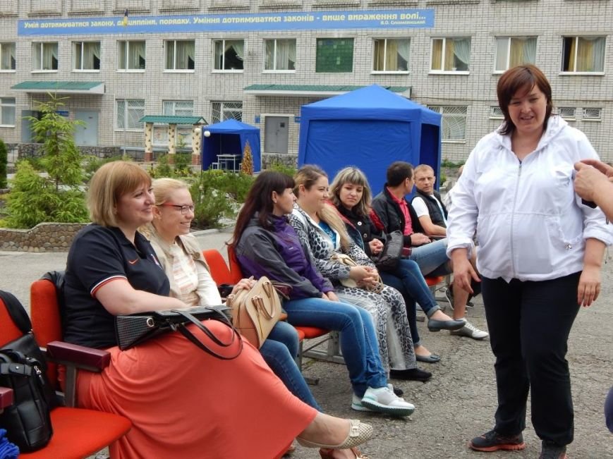 Прокуроры, пенитенциарии и ребята из Кременчугской воспитательной колонии состязались в спорте (ФОТО) (фото) - фото 1 Прокуроры, пенитенциарии и ребята из Кременчугской воспитательной колонии состязались в спорте (ФОТО) (фото) - фото 1