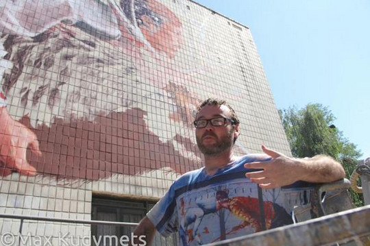 В Киеве на Подоле появилась новая настенная фреска (ФОТО, ВИДЕО) (фото) - фото 1 В Киеве на Подоле появилась новая настенная фреска (ФОТО, ВИДЕО) (фото) - фото 1