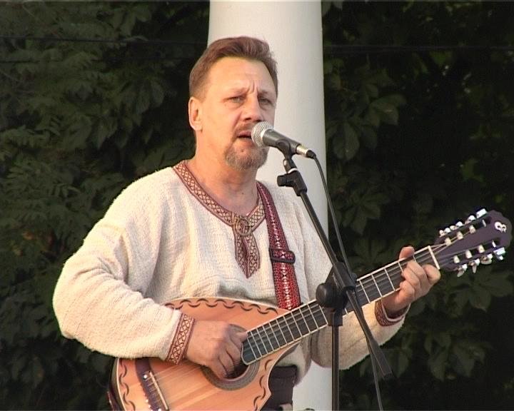 Большой славянский фестиваль в Армавире открыл концерт Николая Емелина (фото) - фото 1 Большой славянский фестиваль в Армавире открыл концерт Николая Емелина (фото) - фото 1