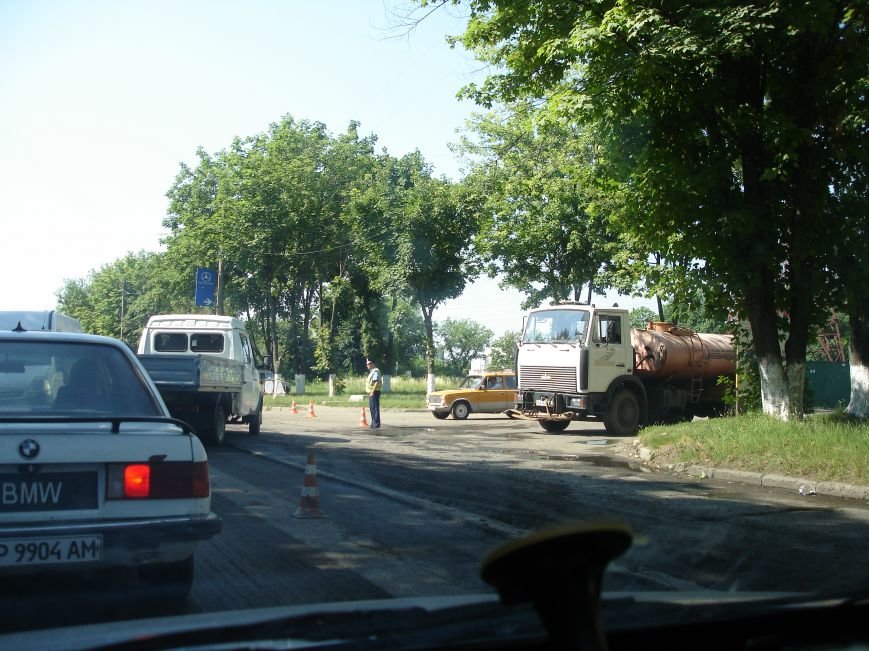В Полтаве и до сих пор перекрыт участок трассы Киев-Харьков. Фото (фото) - фото 7